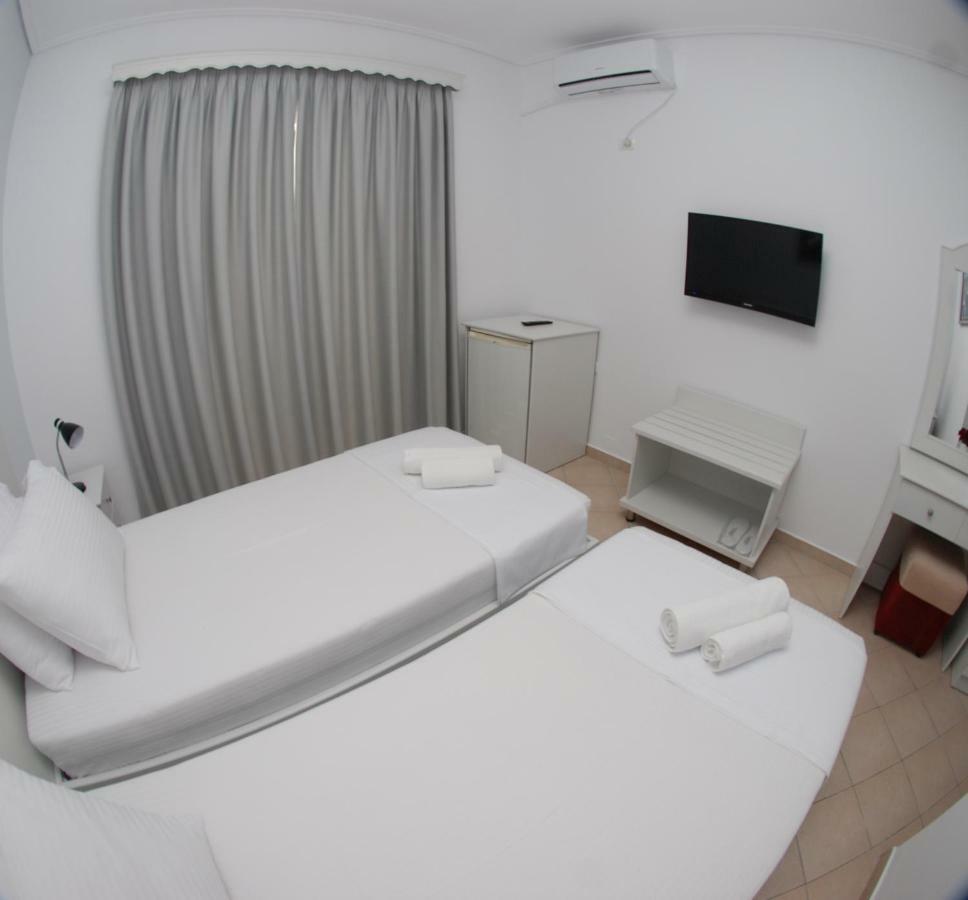Hotel Ms Саранда Экстерьер фото